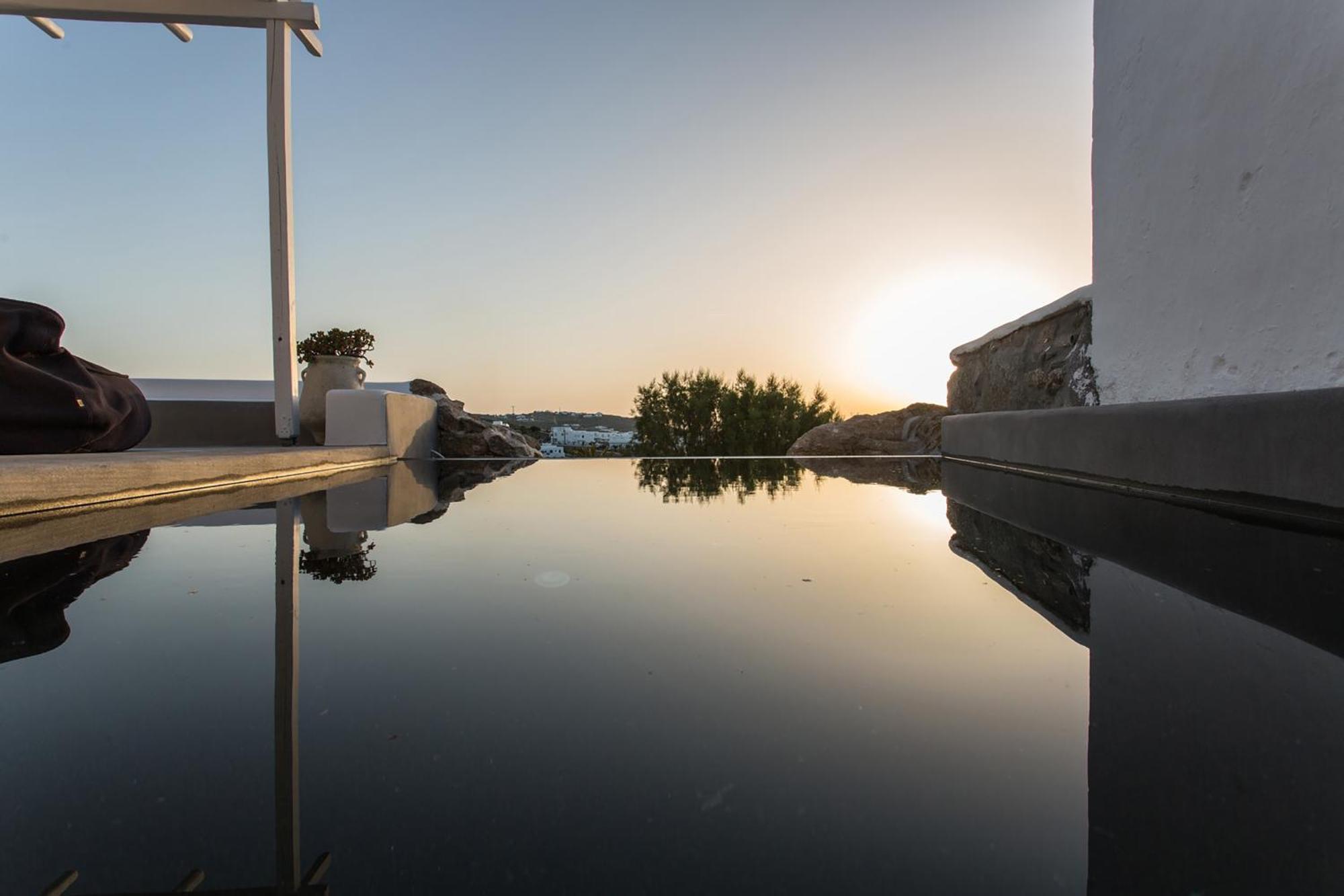 Ostraco Suites Mykonos Town Ngoại thất bức ảnh